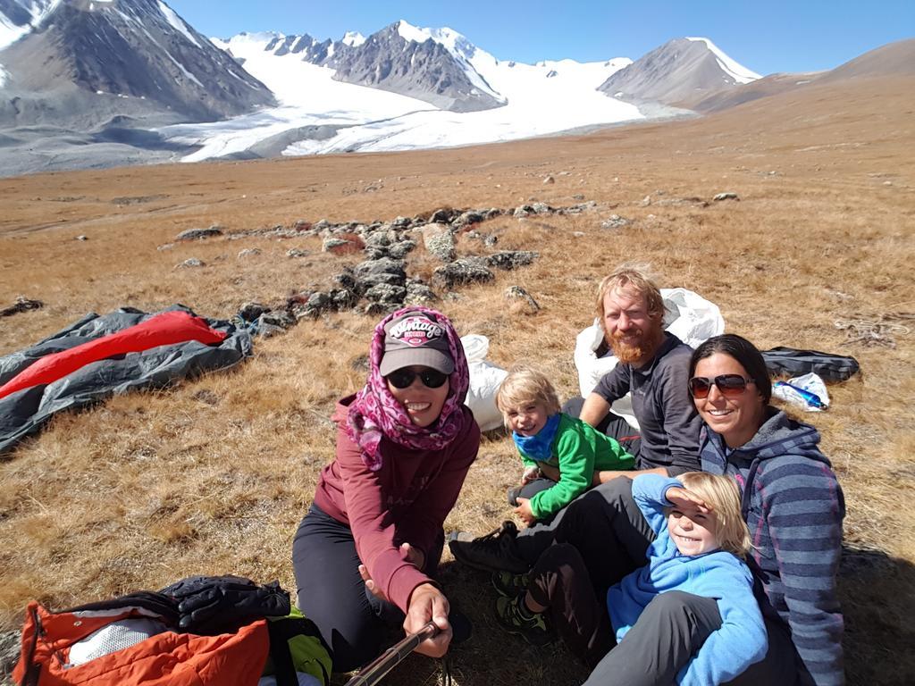 Vast Mongolia Tour & Hostel Ulaanbaatar Ngoại thất bức ảnh