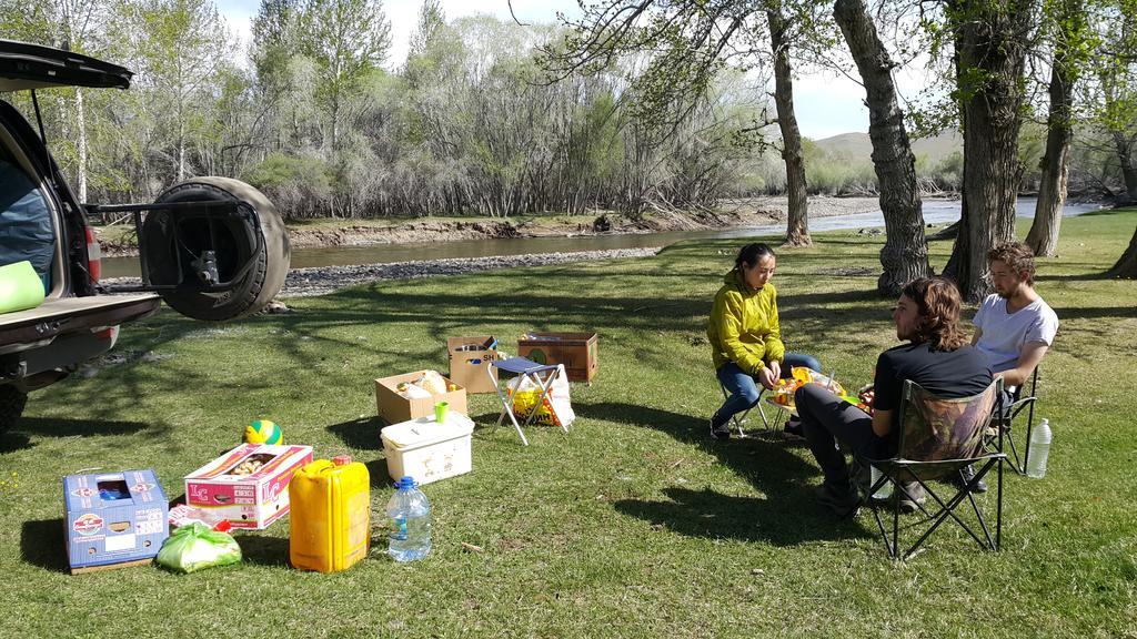 Vast Mongolia Tour & Hostel Ulaanbaatar Ngoại thất bức ảnh